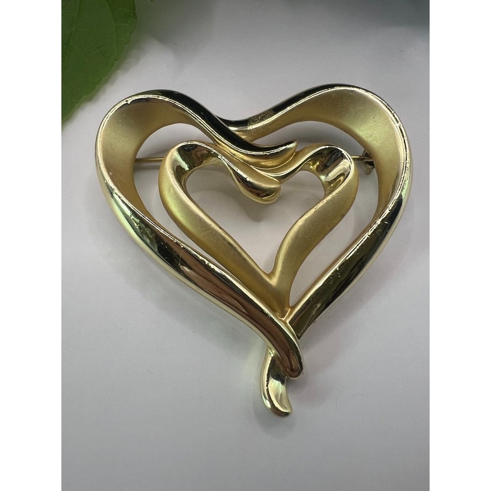 Sculptural Heart Brooch Gold Tone Statement Pin Romantic Modernist Jewelry 2"x3"